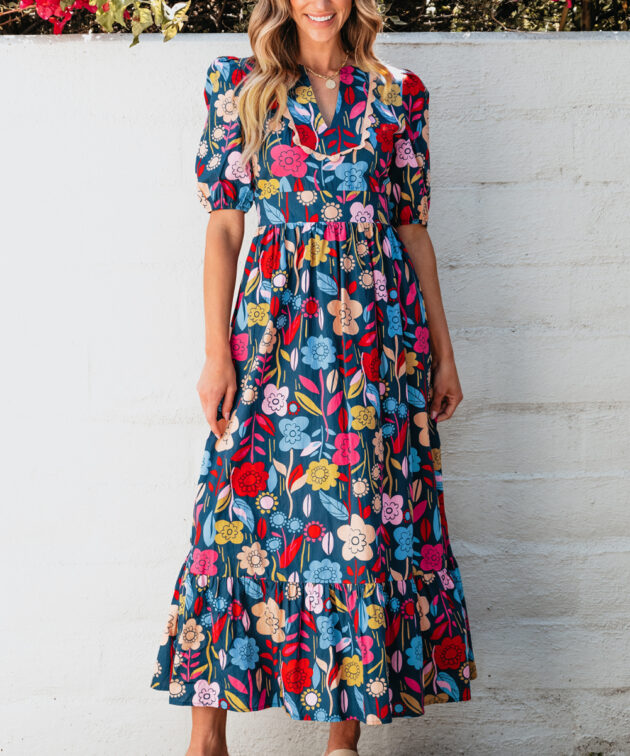 Green Retro Floral Printed Split Neck Maxi Dress