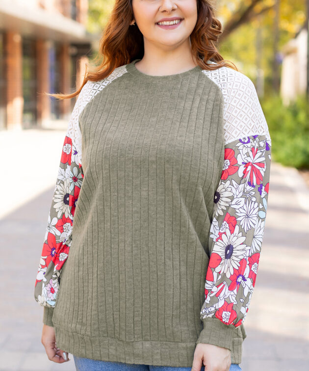 Vineyard Green Plus Size Textured Floral Patchwork Raglan Sleeve Blouse